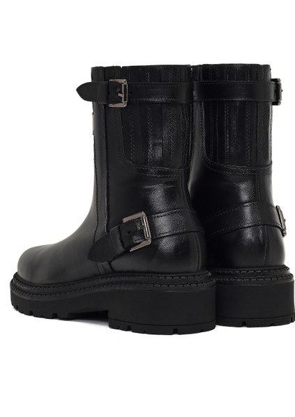Kadın Siyah Fermuarlı Kalın Tabanlı Deri Bot 25WFD185318