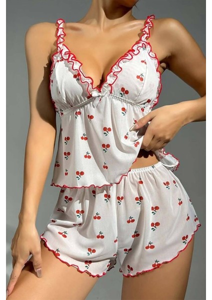 Beyaz Kiraz Desenli Kadın Şortlu Pijama Takımı modelleri
