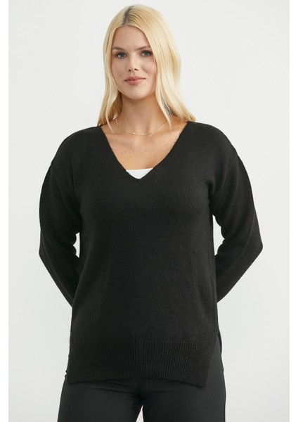 Yumuşak Dokulu V Yaka Triko Kazak - Siyah