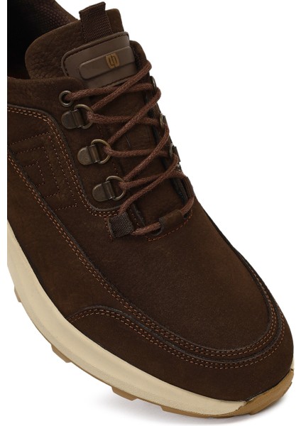 Erkek Kahverengi Bağcıklı Kalın Tabanlı Nubuk Deri Casual Sneaker 25WFD6759V3