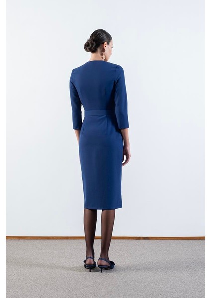 Tigerman V Yaka Fermuarlı Önde Yırtmaçlı Kemerli Elbise Saks fiyatları