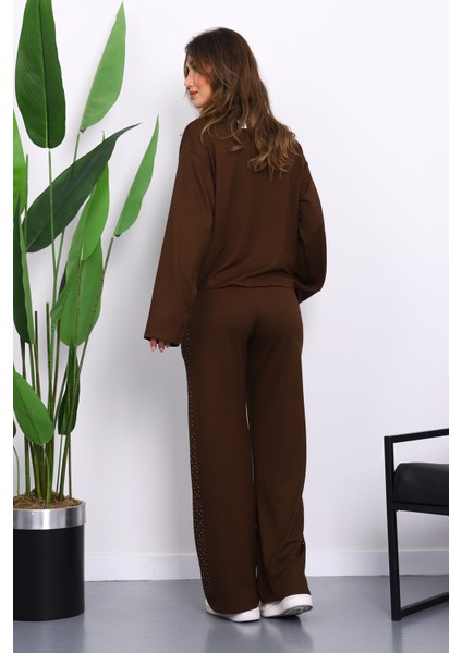 Kahverengi Yanları Taş Detaylı Modal Takım fırsatları