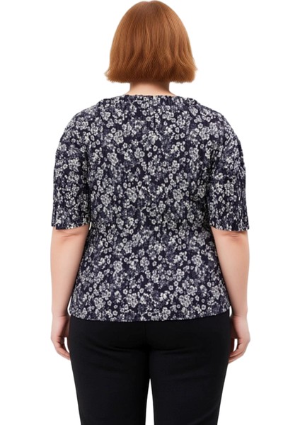 Kadınlar Için Dik Yaka Piliseli Desenli Örme Bluz Konforlu ve Stil Sahibi Bir Seçenek Kaliteli modelleri