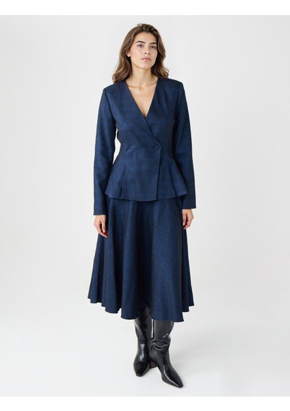 Lacivert Dar Kesim Ekose Desenli Dokuma Ceket fiyatları