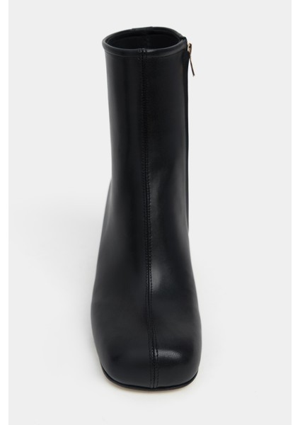 Juno Siyah Mat Fermuarlı Kalın Topuklu Küt Burun Kadın Bot modelleri