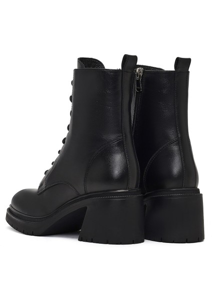 Kadın Siyah Fermuarlı Kalın Topuklu Deri Postal Bot 25WFD230618