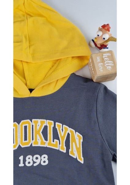 Erkek Çocuk Brooklyn Baskılı Pamuklu Kapüşonlu Eşofman Takımı 3-6 Yaş Gri Sarı indirimleri
