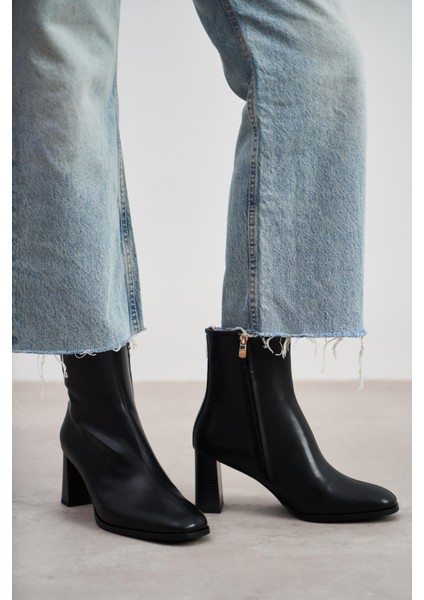 Chester Siyah Mat Fermuarlı Kalın Topuklu Kadın Bot modelleri