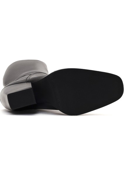 Kadın Siyah Kalın Topuklu Deri Çizme 25WFD141418