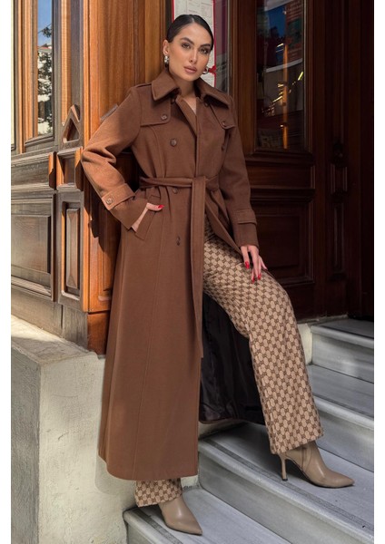 Pelerin Detaylı Kruvaze Uzun Boy Kaban Tütün 3087