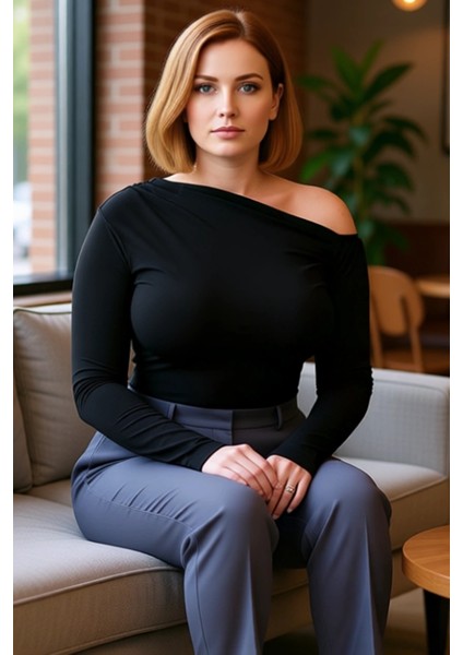 Kadın Moda Şık Büyük Beden Regular Asimetrik Yaka Fitted Kalıp Örme Büzgülü Tek Omuz Bluz