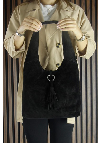 Siyah Hakiki Dana Süet Püsküllü Manyetik Kapaklı Orta Boy Günlük Omuz Çantası