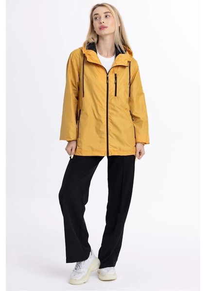 İçi Astarlı Su ve Rüzgar Geçirmez Cepli Kadın Yağmurluk fiyatları