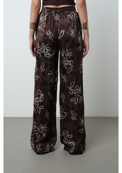 Kadın Çiçek Desenli Kahverengi Jakarlı Bol Paça Desenli Pantolon indirimleri