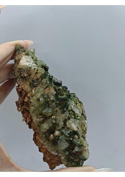 Koleksiyonluk Epidotlu Kuvars modelleri