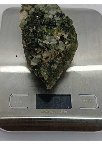 Koleksiyonluk Epidotlu Kuvars fırsatları