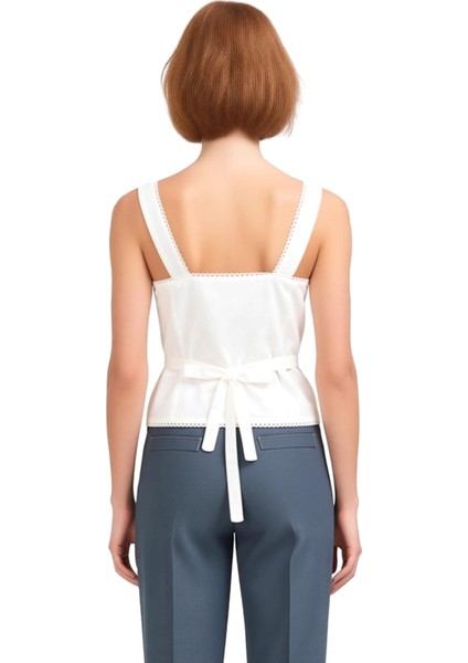 Kadın Pamuklu Dokuma Bluz Şık Kare Yaka ve Rahat Kalıp Detayları Kaliteli Şık Rahat Modern modelleri