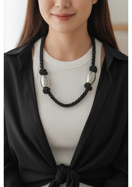 Pınkmark Kadın Gümüş Etnik Halka Detaylı Siyah 65CM Uzunluk Kolye PMKLY25507 fırsatları