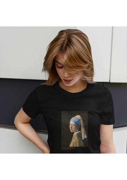 Inci Küpeli Kız Tişört - Siyah fiyatları