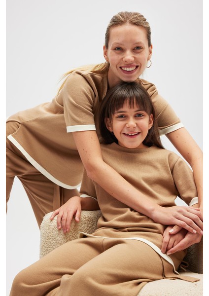 Rumi Kadın Triko Yanları Yırtmaçlı Pamuk Bluz - Camel