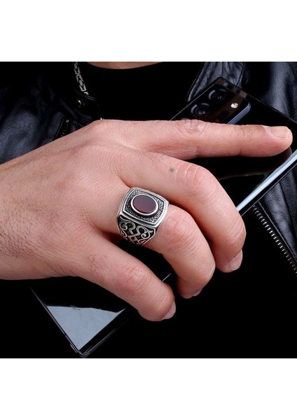 Oval Akik Taşlı Desen Motifli 925 Ayar Gümüş Erkek Yüzük fırsatları