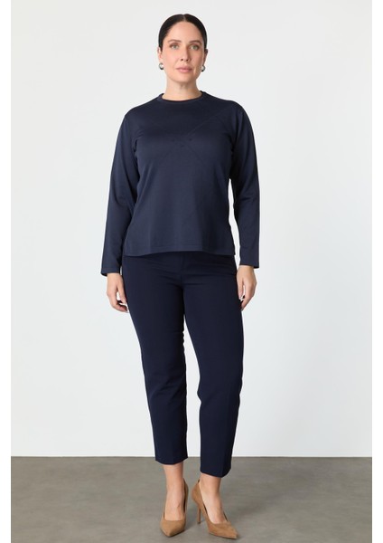 Büyük Beden Yuvarlak Yaka Triko Kazak-Lacı