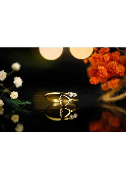 Aşkın Izinde Yüzük