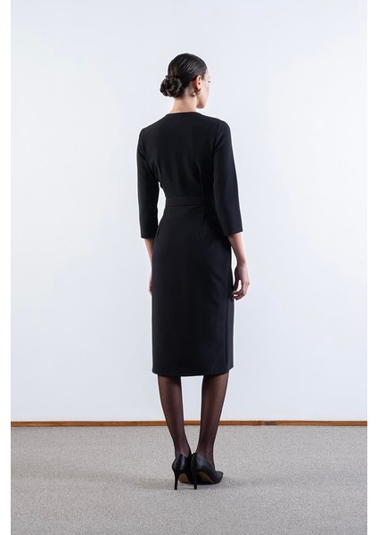 Tigerman V Yaka Fermuarlı Önde Yırtmaçlı Kemerli Elbise Siyah fiyatları