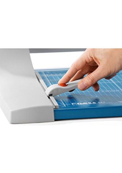 Sürgülü Giyotin 30 Yaprak Kesim Kapasitesi 67 cm A2 Boyut 15304012