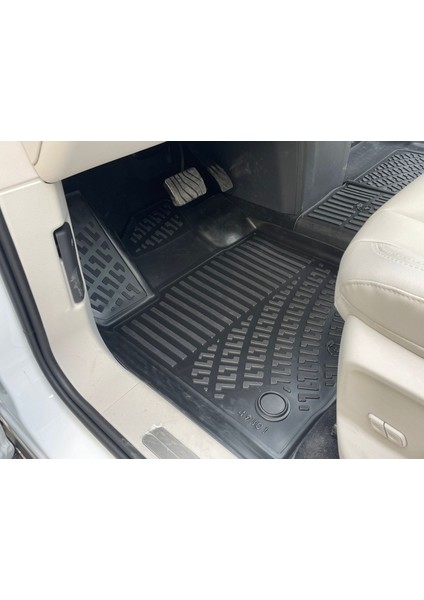 Togg T10F 3D Havuzlu Siyah Oto Paspas 2025 ve Üzeri indirimleri