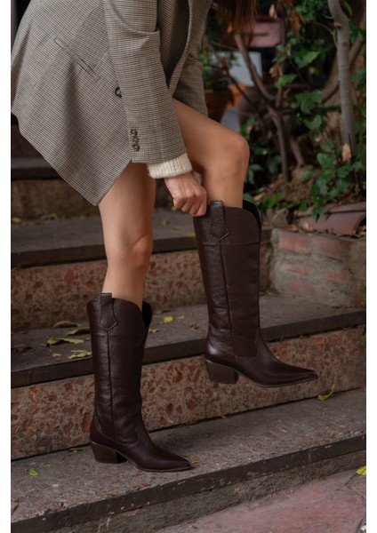 Arrow Kahve Renkli Hakiki Deri Kadın Western Topuklu Çizme