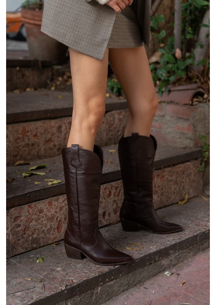 Arrow Kahve Renkli Hakiki Deri Kadın Western Topuklu Çizme modelleri