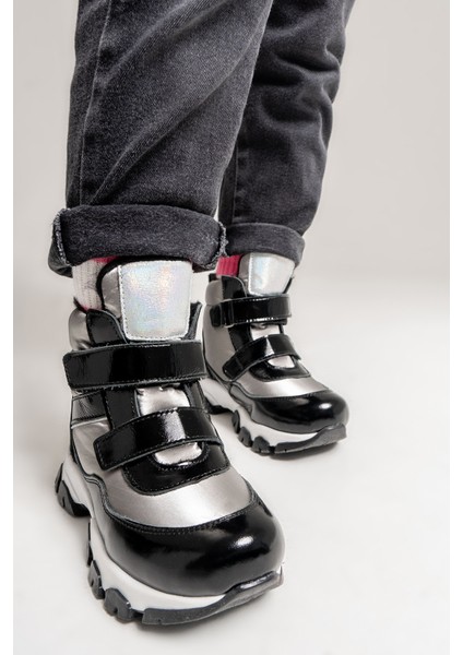 Kız Çocuk Platin Hakiki Deri Anatomik Günlük Bot