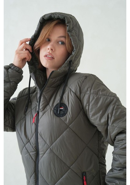 Su ve Rüzgar Geçirmez Jel Elyaflı Kapitone Cepli Spor Mont indirimleri