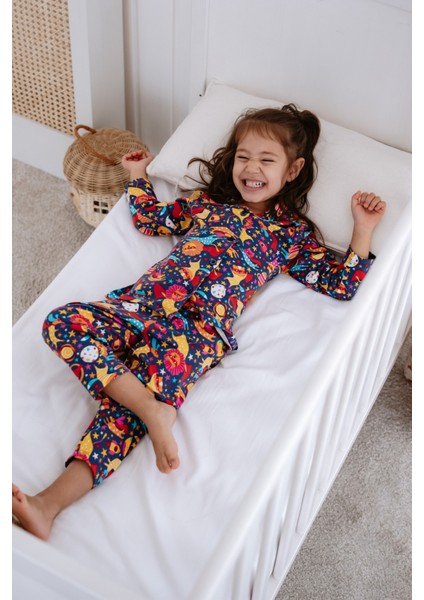 Önden Düğmeli Çocuk Pijama Takımı Uzay Desenli 2-6 Yaş fiyatları