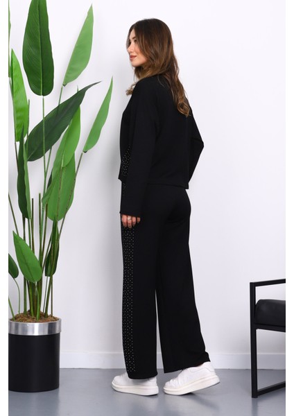 Siyah Yanları Taş Detaylı Modal Takım fırsatları