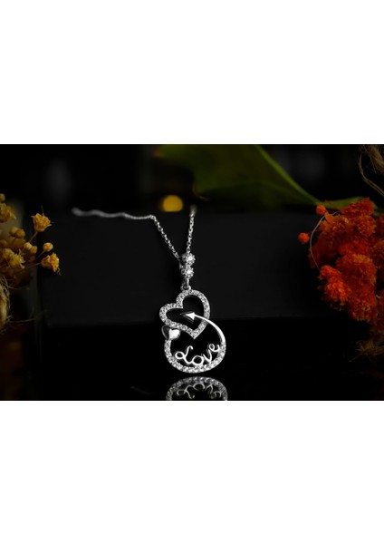 Aşkın Izinde Kolye