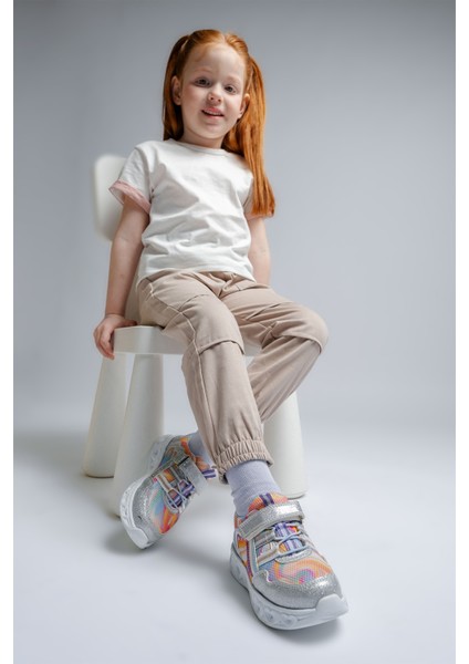 Kız Çocuk Gümüş Işıklı Spor Ayakkabı