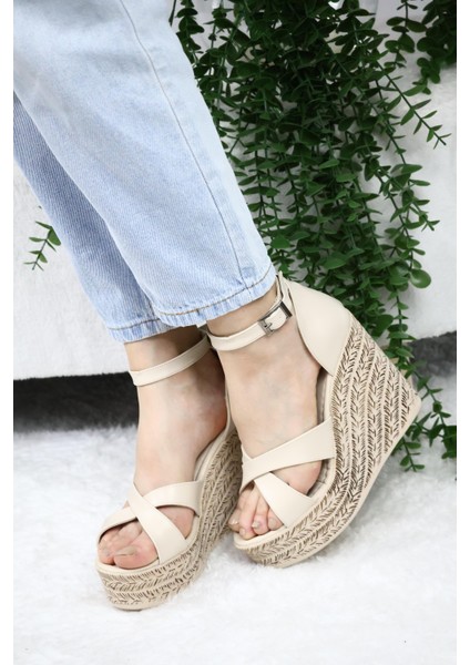Kadın Çapraz Bantlı Dolgu Topuklu (11CM) Ayakkabı Rahat Yüksek Topuklu 700 Krem
