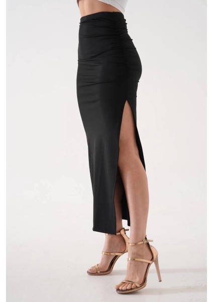 Uzun Yırtmaçlı Ince Kumaş Etek Siyah