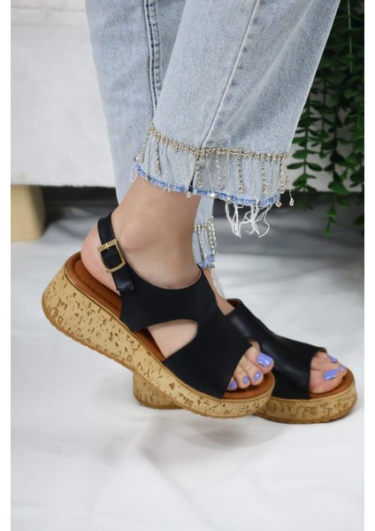 Kadın Elena Mantar Taban Ortopedik Sandelet Siyah