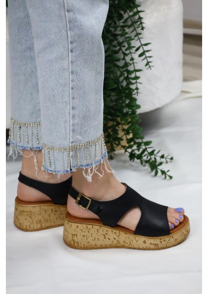 Kadın Elena Mantar Taban Ortopedik Sandelet Siyah fırsatları