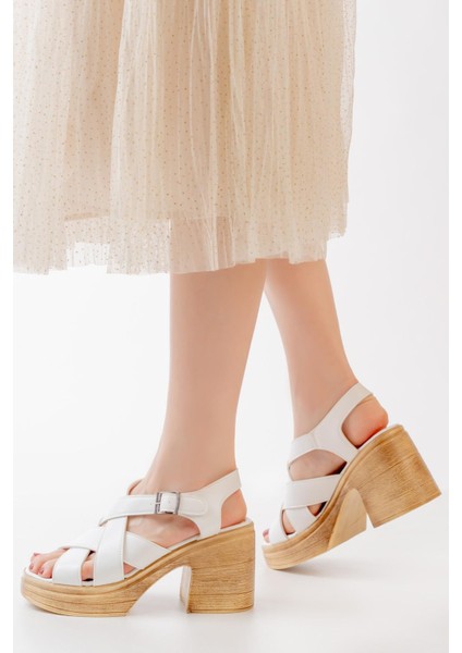 Kadın Çapraz Bantlı Ortopedik Iç Taban (8cm) Platform Topuklu Sandalet Beyaz fiyatları