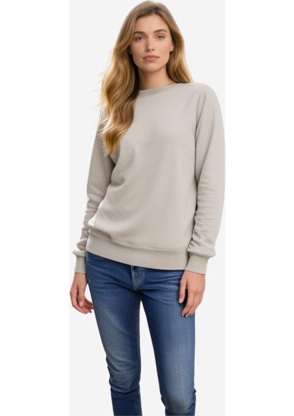 Kadın Regular Fit Yuvarlak Yakalı Sweatshirt