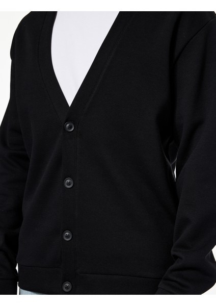 Regular Fit Uzun Kollu V Yaka Pamuklu Düğmeli Sweatshirt indirimleri