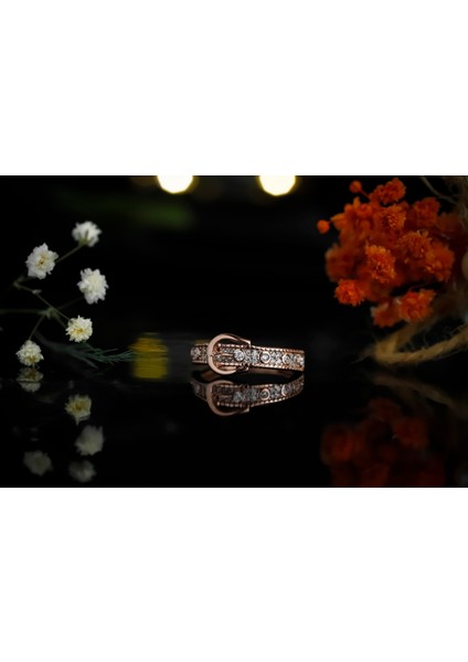 Parlayan Kemer Yüzük