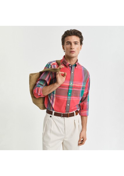 Erkek Kırmızı Regular Fit Düğmeli Yaka Kareli Gömlek fiyatları