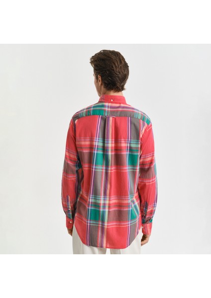 Erkek Kırmızı Regular Fit Düğmeli Yaka Kareli Gömlek modelleri