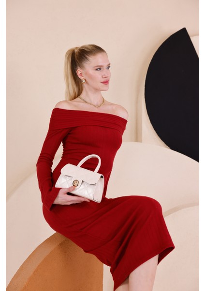 Madonna Yaka Dar Kalıp Uzun Kollu Elbise