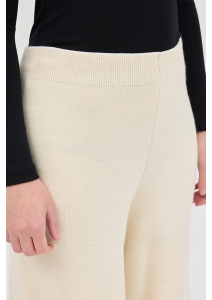 Krem Geniş Paça Triko Kadın Pantolon 23274